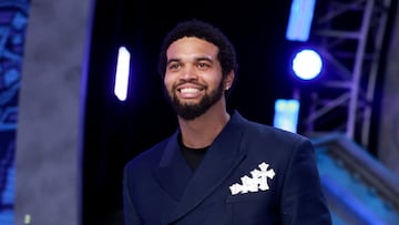 DETROIT, MICHIGAN - APRIL 25: Top prospect Caleb Williams is introduced prior to the first round of the 2024 NFL Draft at Campus Martius Park and Hart Plaza on April 25, 2024 in Detroit, Michigan.   Gregory Shamus/Getty Images/AFP (Photo by Gregory Shamus / GETTY IMAGES NORTH AMERICA / Getty Images via AFP)