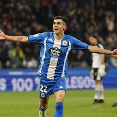 Villares vuelve a ser imprescindible en el Deportivo