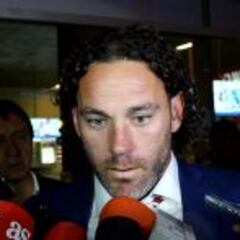Gabriel Milito: “A Santa Fe no se le puede dar la pelota”