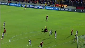 ¡Tendrás que frotarte los ojos!: tres chilenas, gol y puro espectáculo