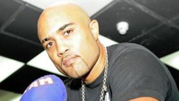 Combate nulo entre Gabriel Campillo y Karo Murat