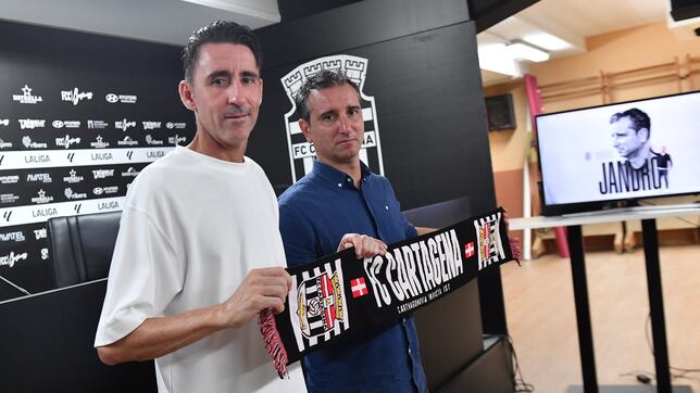 Jandro: “Cuando ganemos un partido el equipo irá hacia arriba”