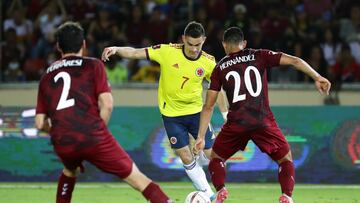 Rafael Santos Borré, delantero colombiano con Selección Colombia