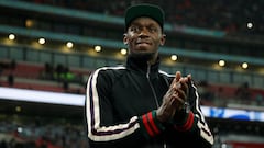 Usain Bolt offers: join Robinho in Turkey or Maradona in Mexico?