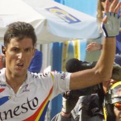 Chava Jiménez comenzó la "leña al Manzano maduro"