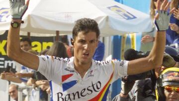 Chava Jiménez comenzó la "leña al Manzano maduro"