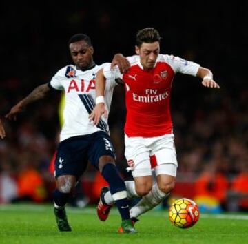 Las mejores imágenes del clásico de Londres en Arsenal y Alexis en el Emirates Stadium.