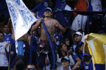 Los hinchas acompañaron a Millonarios a pesar de la crisis de resultados pero presionaron a sus jugadores con el tradicional "Movete Millos movete".