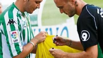 <b>INCÓGNITA.</b> Dani Martín podría debutar esta noche como titular ante el Alavés.