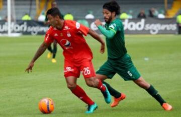 Más de 25 mil hinchas rojos acompañaron al América en su regreso a El Campín en la primera división.