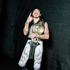 Dominik Mysterio se luce con sus amigos: 619 y rendiciones por diversión