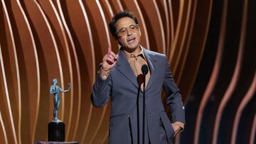 Robert Downey, Jr. receives the Outstanding Performance by a Male Actor in a Supporting Role award for "Oppenheimer" during the 30th Screen Actors Guild Awards, in Los Angeles, California, U.S., February 24, 2024. REUTERS/Mario Anzuoni