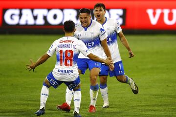 El mediocampista dejó Estudiantes de La Plata para ser nuevo jugador de Universidad de Católica, pese a que su nombre también había sido vinculado a Colo Colo. Suma dos partidos (134') y un golazo ante Antofagasta.