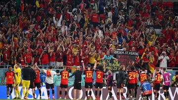 DOHA, QATAR - NOVEMBER 23: Belgium players applaud fans after the 1-0 win during the FIFA World Cup Qatar 2022 Group F match between Belgium and Canada at Ahmad Bin Ali Stadium on November 23, 2022 in Doha, Qatar. (Photo by Matthias Hangst/Getty Images)