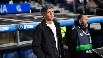 Real Sociedad's Spanish coach Imanol Alguacil looks on during the Spanish league football match between Real Sociedad and FC Barcelona at the Anoeta stadium in San Sebastian on November 10, 2024. (Photo by Ander Gillenea / AFP)