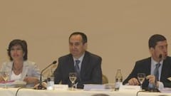 El Betis firma con sus acreedores y empieza a ver la luz