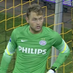 Las mejores paradas de Zoet, el muro del PSV que sigue el Barça