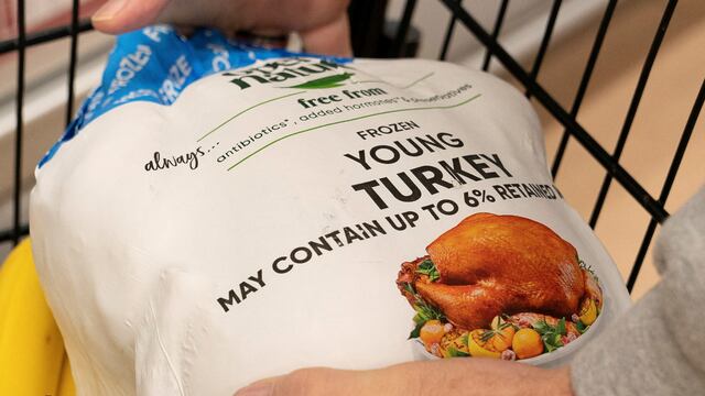 Thanksgiving cooking will soon get underway. Here are a few tips to keep your turkey moist and flavorful.