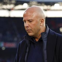 El innovador Arne Slot desafía a Mourinho