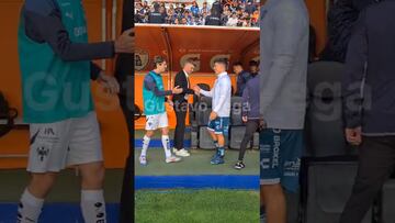‘Ponchito’ González deja con la mano estirada al ‘Tano’ Ortiz y lo ignora