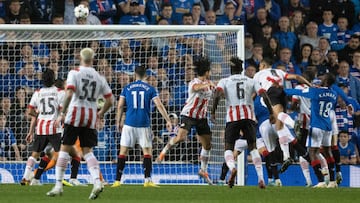 Rangers y PSV regalaron entretenido empate en el partido de ida de los Playoffs de la Champions League. Todo se va a defnir en Holanda.