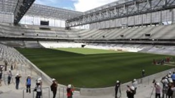 La Prensa durante una visita al estadio de Curitiba.