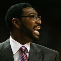 Sam Mitchell será el nuevo entrenador de los Wolves