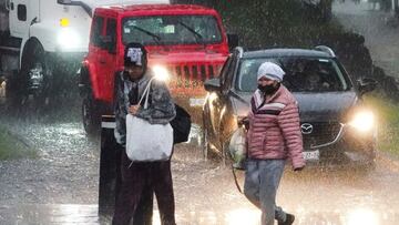 CDMX activa triple alerta por fuertes lluvias en las 16 alcaldías: conoce las medidas a aplicar.