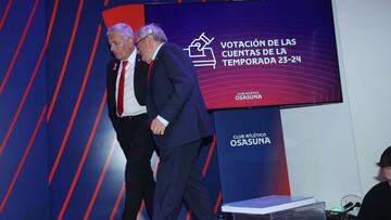 Fran Canal junto al presidente de Osasuna, Luis Sabalza.