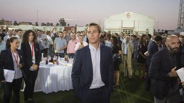 Lopetegui junto a Monchi en su presentación como técnico del Sevilla.