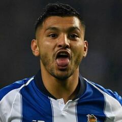 Gol de Tecatito Corona, el mejor de la liga portuguesa en enero