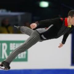 Javi Fernández hace historia y supera a Plushenko en el corto