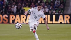 Sebastián Córdova durante el partido amistoso entre México y Chile