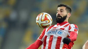 Dimitris Siovas durante un partido de Europa League con el Olympiacos. 