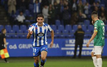 Davo, celebrando su gol al Logroñés.