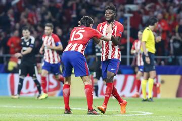 Thomas celebrating with Savic.