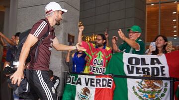 Selección Mexicana aterrizó en Panamá con cobijo de la afición