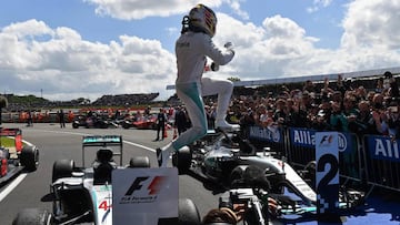 Lewis Hamilton durante el GP Gran Bretaña 2016.