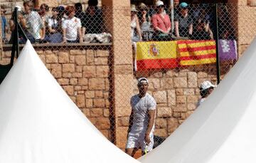 Rafa Nadal, durante un entrenamiento en Montecarlo.