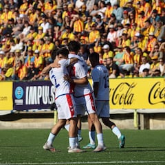 Detienen a 4 aficionados del Sant Andreu por apedrear el autocar del Rayo Majadahonda