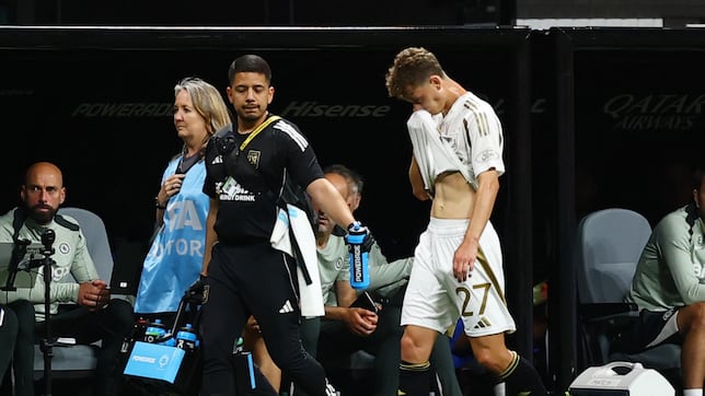 ¿Por qué abandonó Nathan Ordaz el partido ante Chelsea en el Mundial de Clubes?