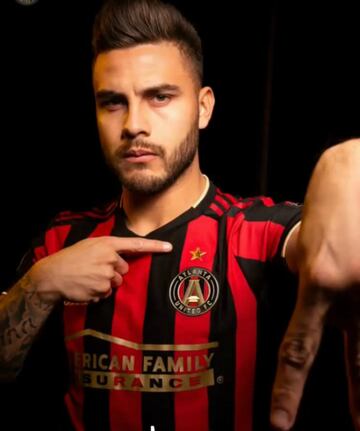 Dentro del nuevo diseño, la playera de Atlanta United cuenta con una estrella dorada por su más reciente campeonato