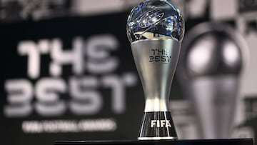 El trofeo The Best, uno de los premios más cotizados en el mundo del fútbol.