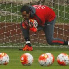 Claudio Bravo responde: "En Brasil también saben pegar"