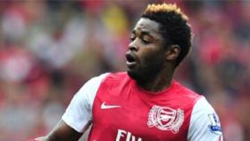 Alex Song, nuevo fichaje del FC Barcelona, ha sido calificado por su compañero Daniel Kome como "una bestia" en el campo.