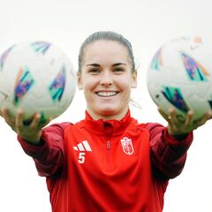 Mingueza: “Nadie de mi familia es futbolista, Óscar es mi referente”