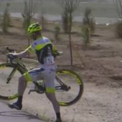 Enrique Sanz: "No me he caído, me han tirado, juego muy sucio"