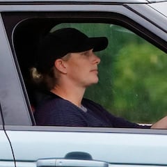 ¿Me pueden multar por ir con gorra o sombrero en el coche en verano? Esto dice el Reglamento de la DGT
