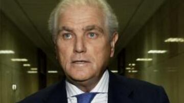 Calderón: "Florentino es un acomplejado"