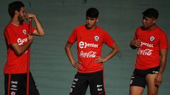 Futbol, entrenamiento de la seleccion chilena sub 20.
 Los jugadores de la seleccion chilena sub 20 son fotografiados durante la practica vespertina en el centro deportivo Fernando Riera de Santiago, Chile.
 02/01/2017
 Andres Pina/Photosport**********
 
 Football, Chilean national team U-20 training session.
 Chile&#039;s U-20 players are pictured during the evening training session at the Fernando Riera sport center in Santiago, Chile.
 02/01/2017
 Andres Pina/Photosport